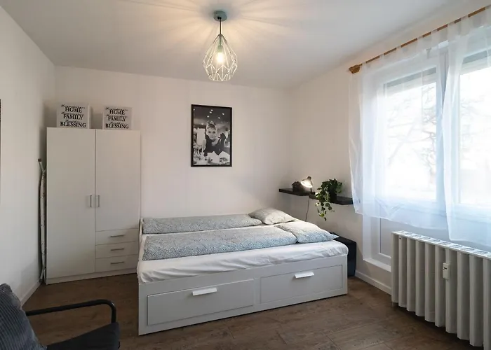 Apartment Lenapartman - Audrey Pecs